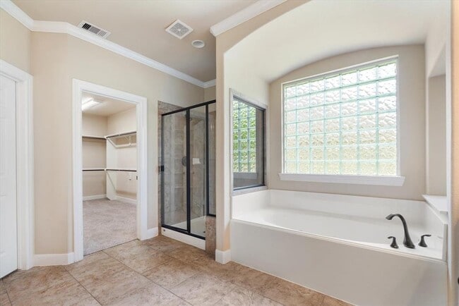 Building Photo - 15602 Shining Brook Ct