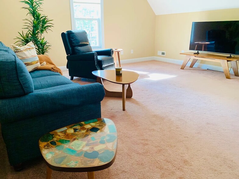 Building Photo - 107 Ritter Dr