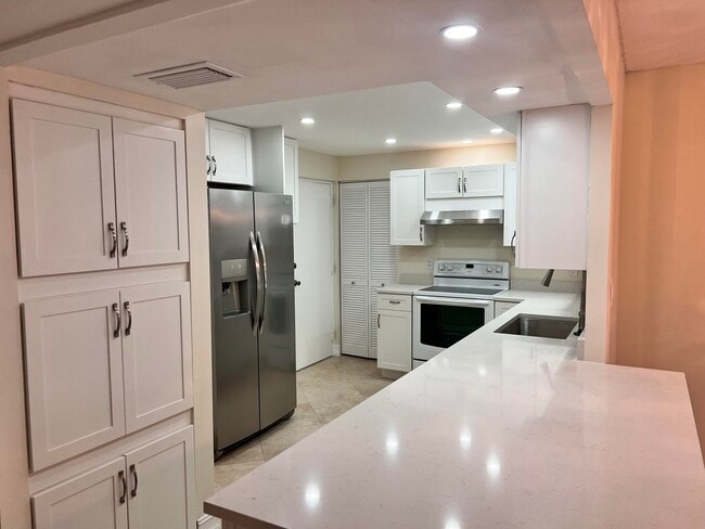 Building Photo - 6000 NW 2nd Ave