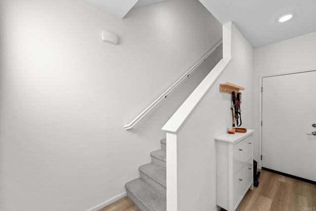 Building Photo - 5485 Seacliff Pl