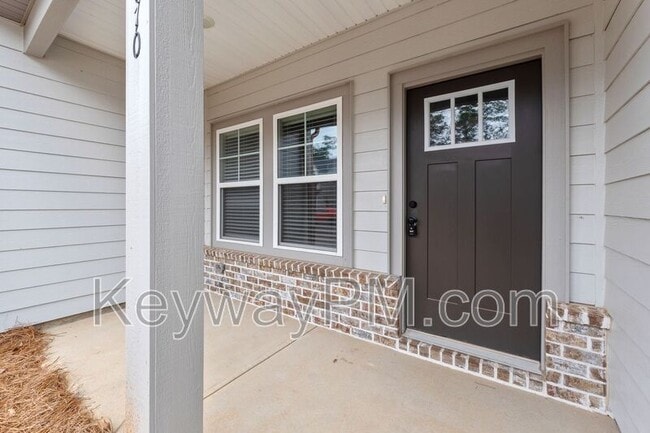 Building Photo - 3070 Venetian Dr