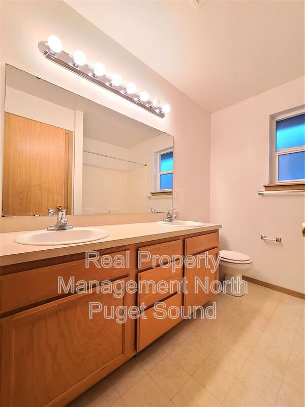 Building Photo - 5328 138th St NE