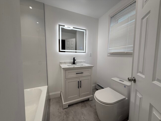 Building Photo - 98 Franklin Ave