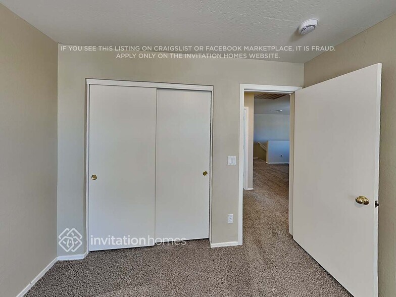 Building Photo - 3831 W Naomi Ln