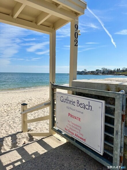 Building Photo - 40 Parkway S