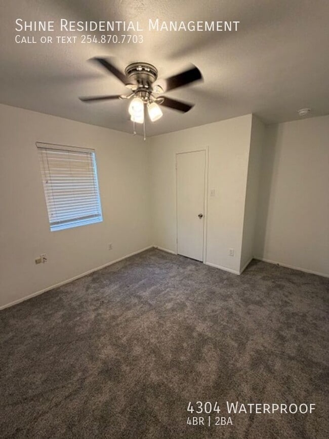 Building Photo - 4304 Waterproof-