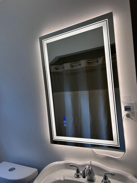 Building Photo - 16183 Dale St