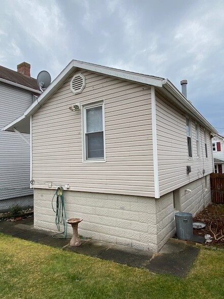Building Photo - 138 Kelly Street