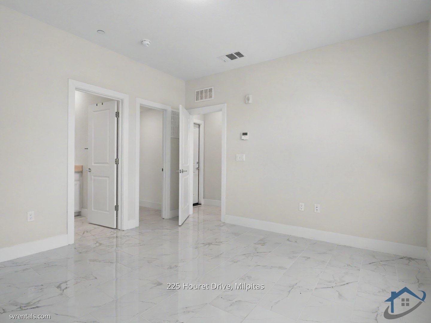 Building Photo - 225 Houret Dr