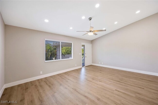 Building Photo - 707 Neapolitan Way