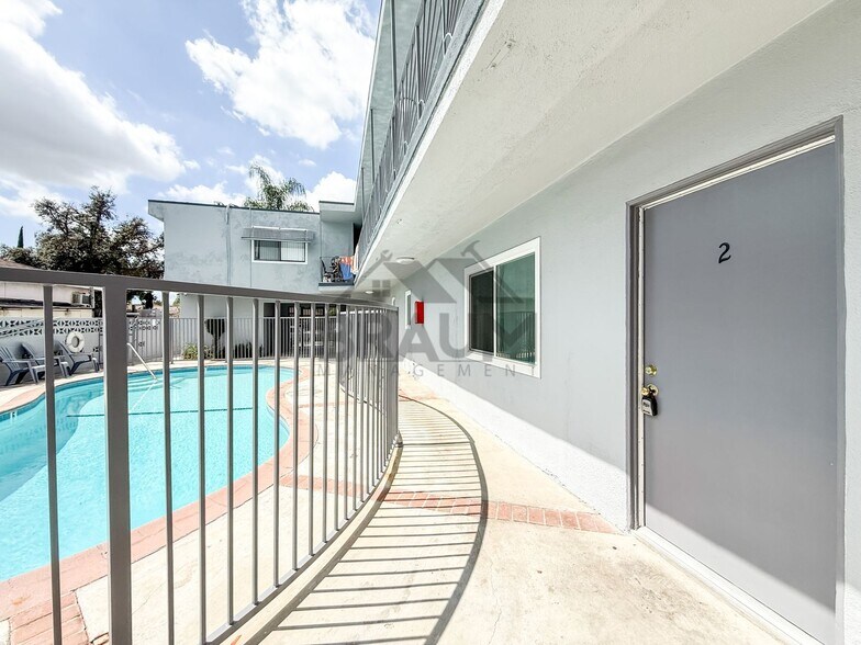 Building Photo - 6336 Tujunga Ave