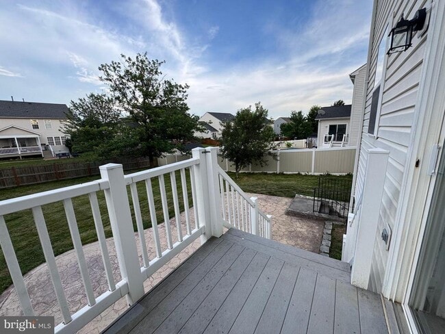 Building Photo - 105 Fredericksburg Dr