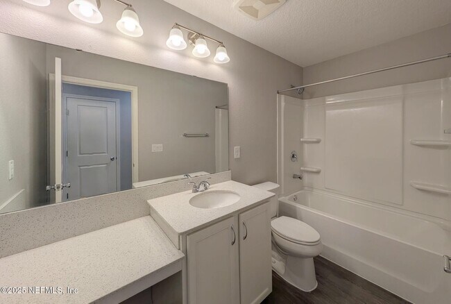 Building Photo - 60 Yellowfin Dr