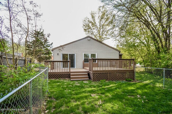 Building Photo - 8623 Wooded Glen Rd