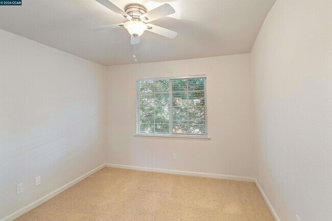 Building Photo - 350 Caroni St