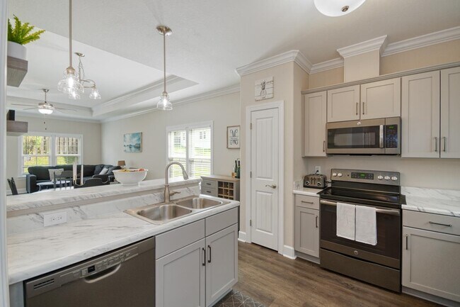 Building Photo - 2282 Hunters Moon Trail