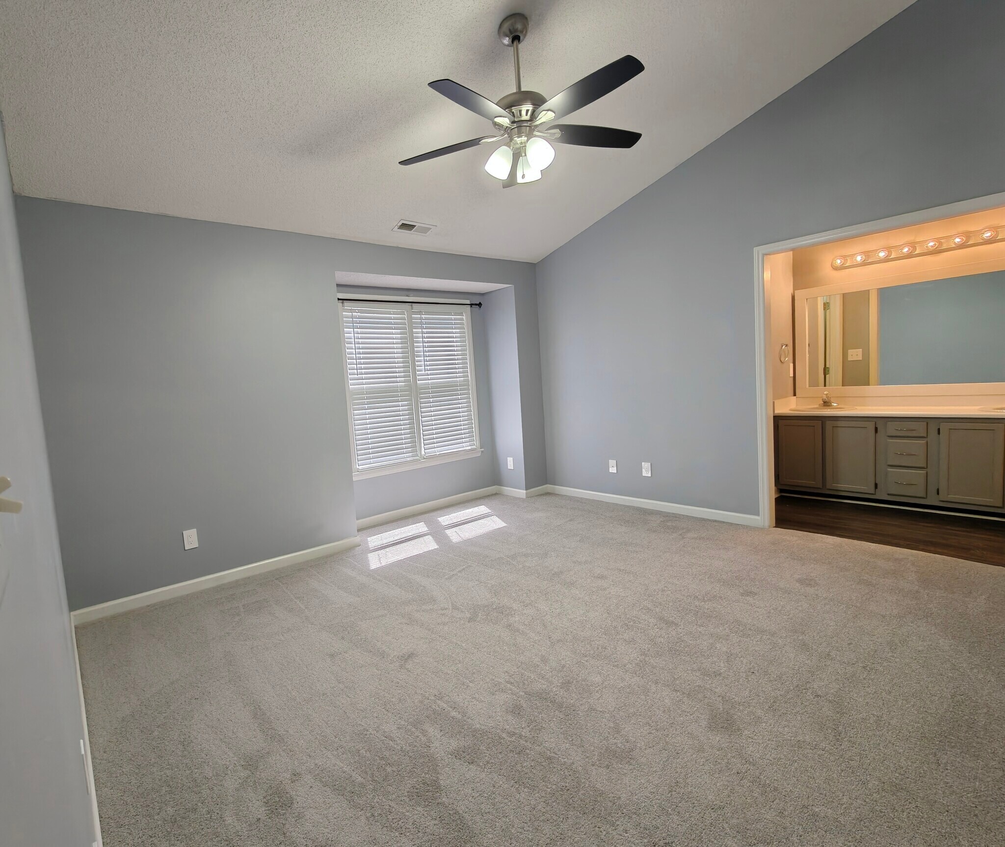 Primary Bedroom - 108 Kingsley Woods Dr