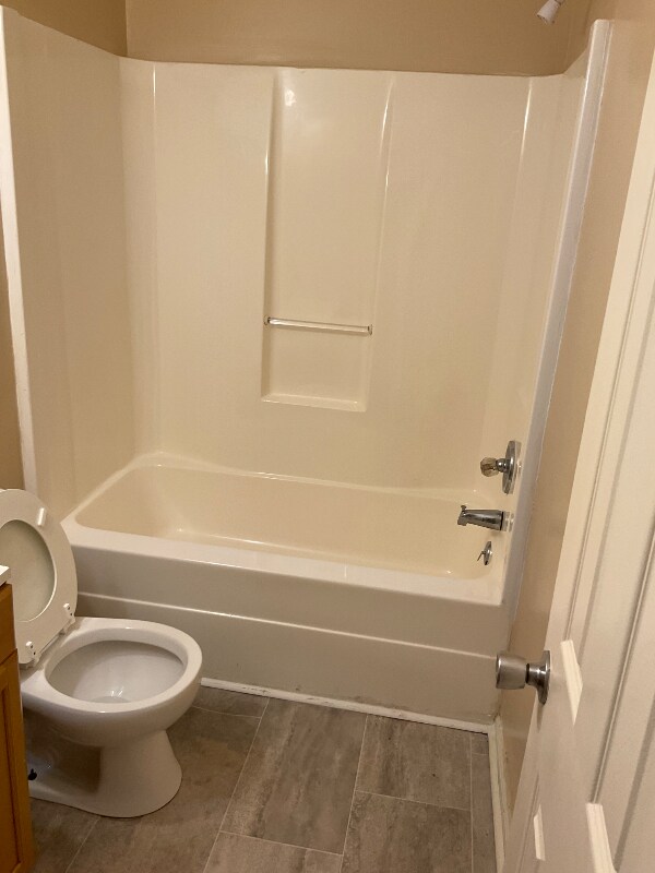 Building Photo - 2125 3rd Ct