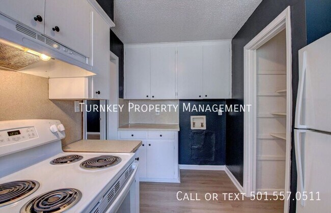 Building Photo - 5708 Sonora Dr