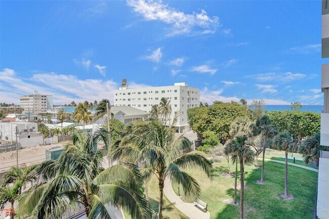 Building Photo - 1201 S Ocean Dr