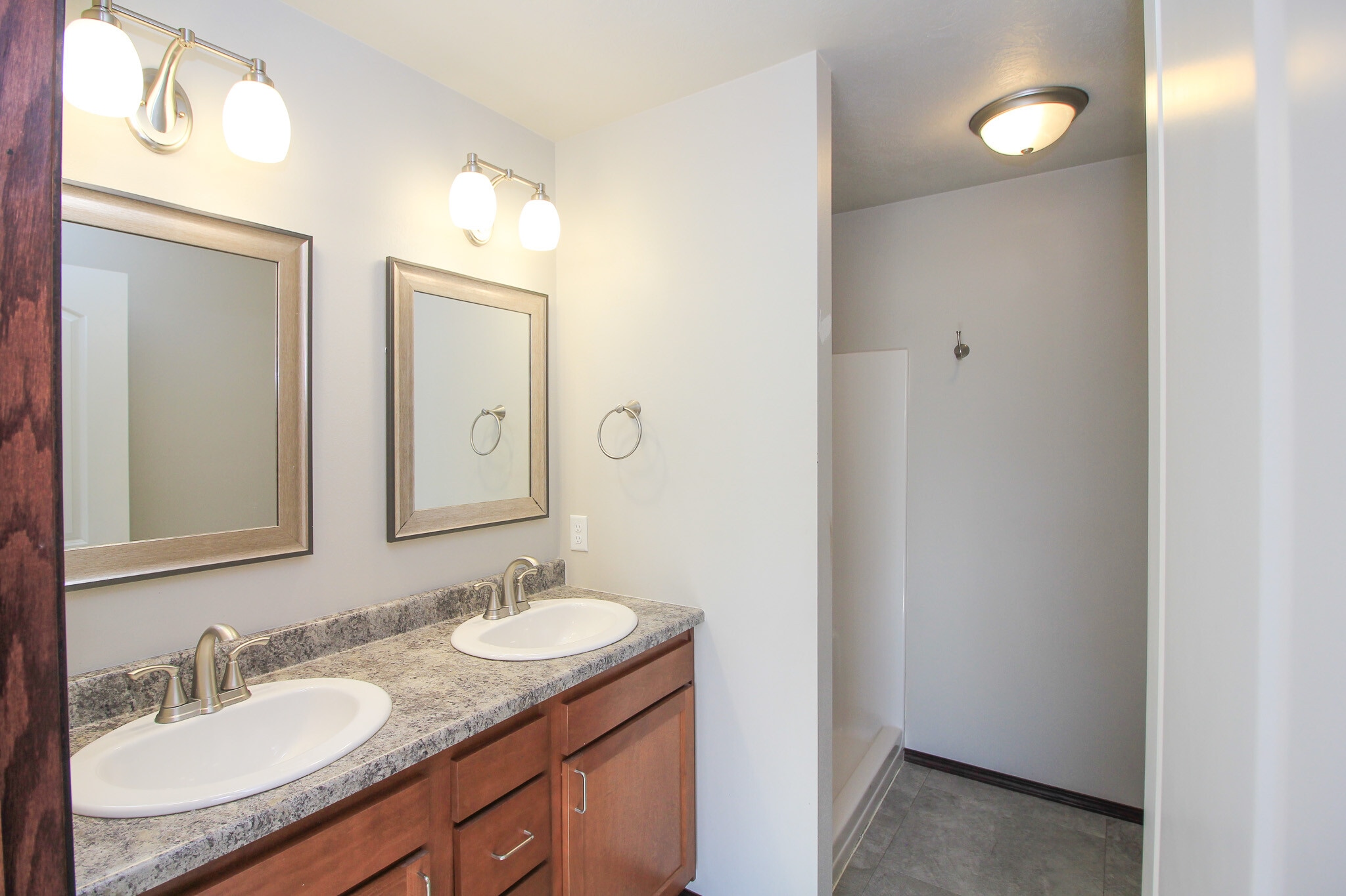 Building Photo - 110 Tanner Ct