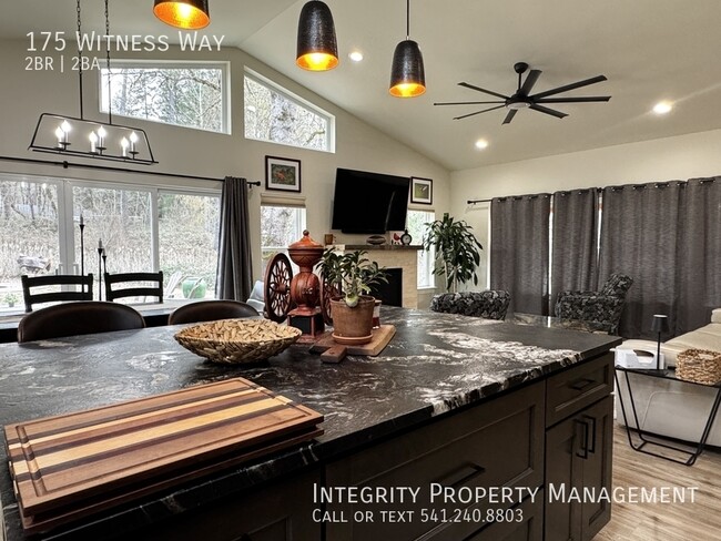 Building Photo - 175 Witness Wy