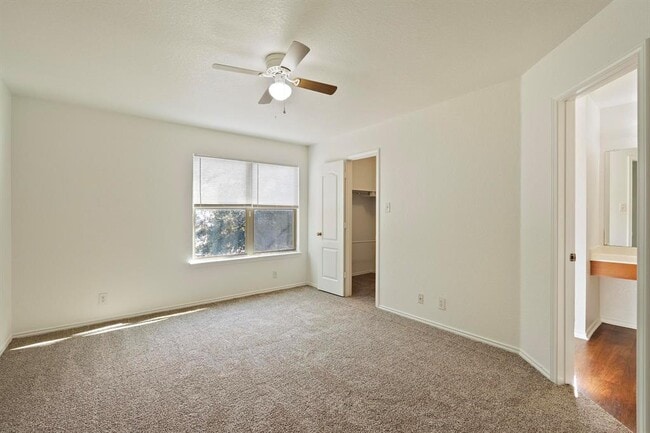 Building Photo - 200 Lexington