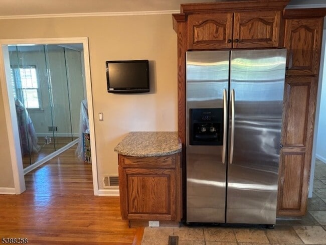 Building Photo - 25 Brookside Terrace