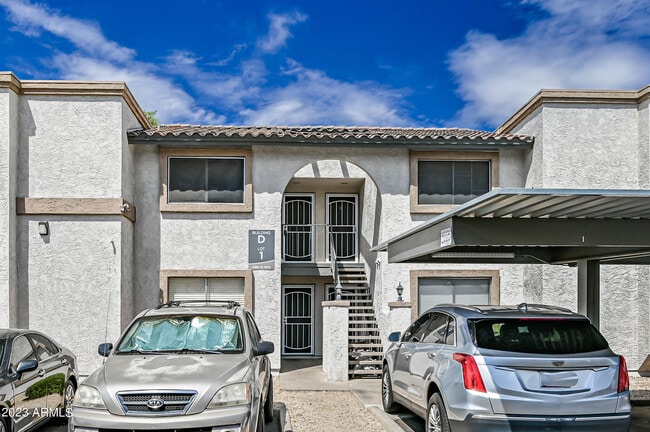 Building Photo - 10802 N 16th Ave