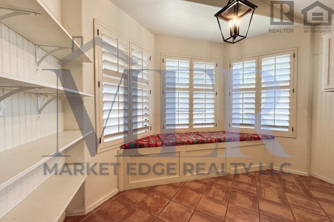 Building Photo - 3Bed/2Bath House at 51st Ave/Loop 101! $199 MOVE-IN SPECIAL! Ready for Immediate Move-In!