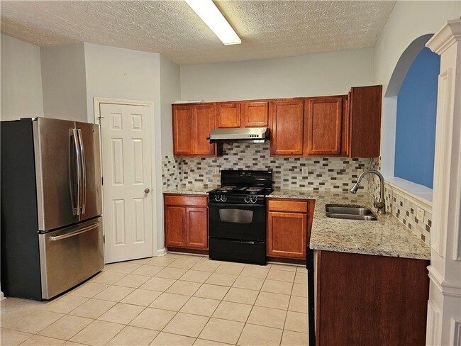 Building Photo - 1552 Viero Dr