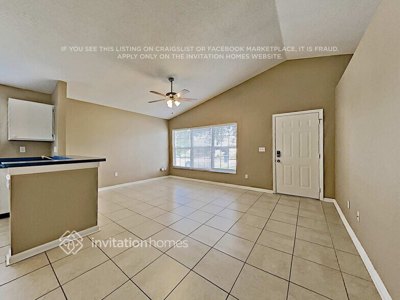 Building Photo - 341 Rollins Dr