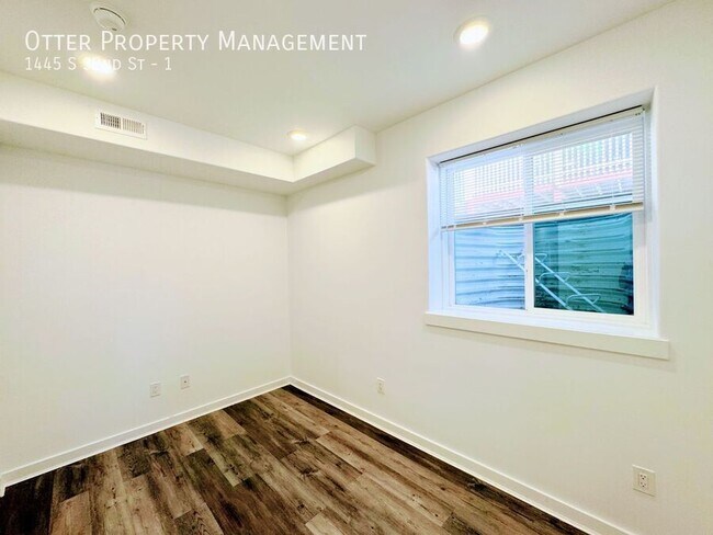 Building Photo - 1445 S 32nd St