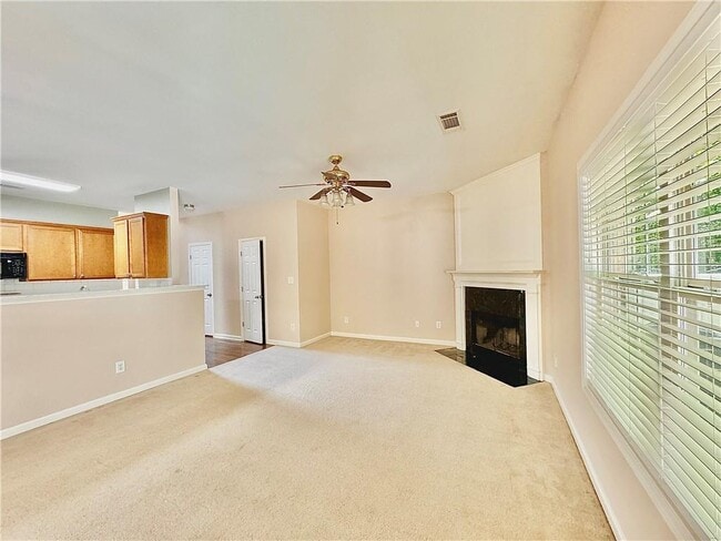 Building Photo - 370 Creek Manor Way
