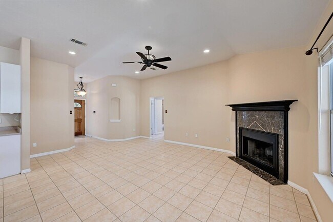 Building Photo - 212 Cargill Dr