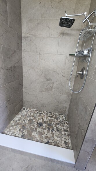Building Photo - 601 Touchstone Cir