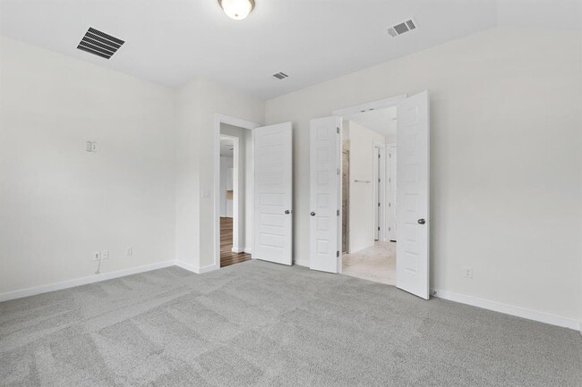 Building Photo - 150 Samuel Blair Pass