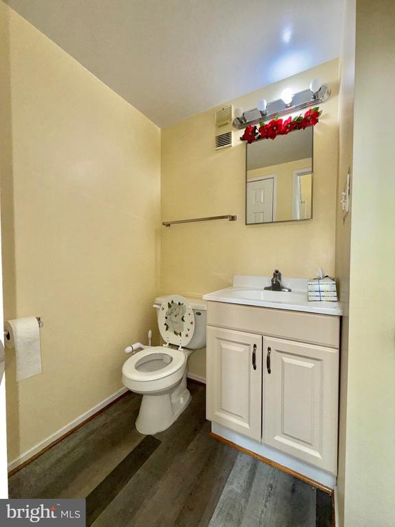 Building Photo - 10059 Ridgeline Dr