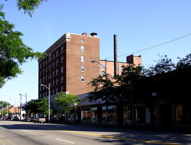 Looking southeast from Winchester Avenue - Henry Clay House