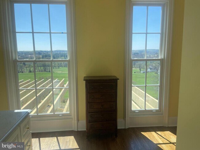 Building Photo - 2601 Butler Rd