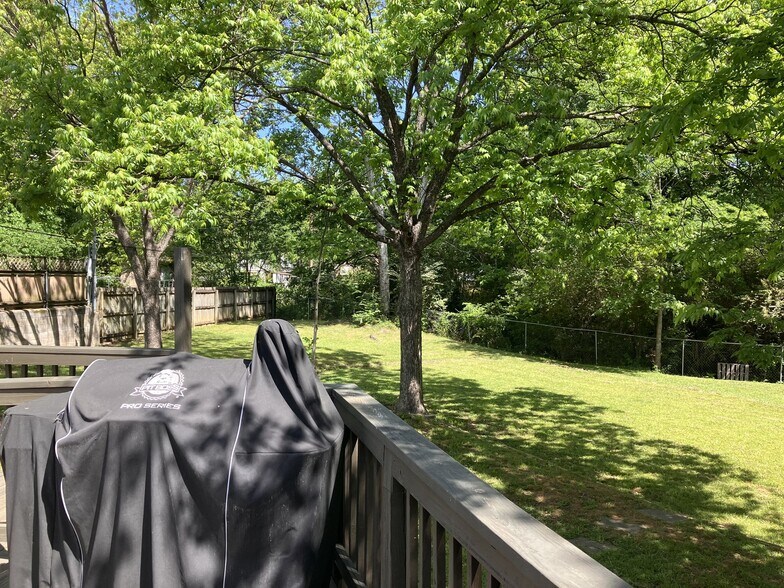 Building Photo - 5608 C St