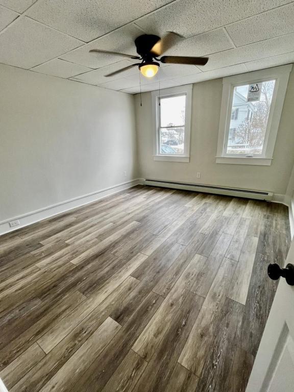 Building Photo - 416 Main St