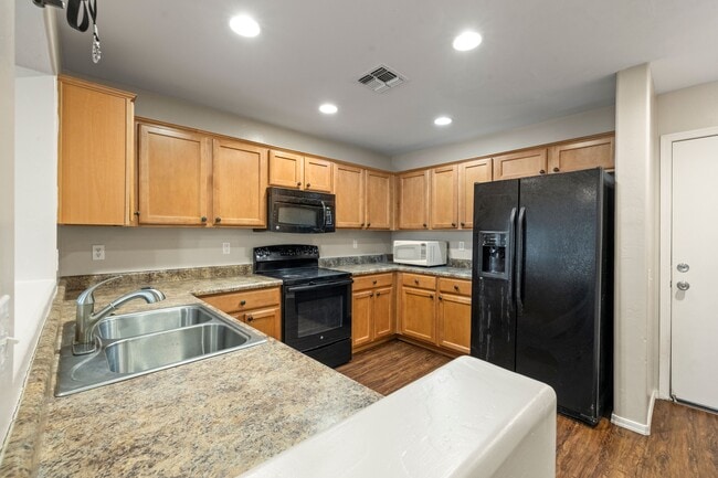 Building Photo - 6066 S Cedar Elm Ln