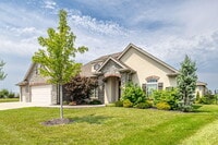 Building Photo - 9 6401