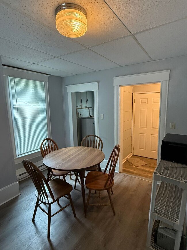Building Photo - Spacious 4 Bedroom, Cambridge Home with Large Yard, Office & Front Porch Near Downtown Waterfront!