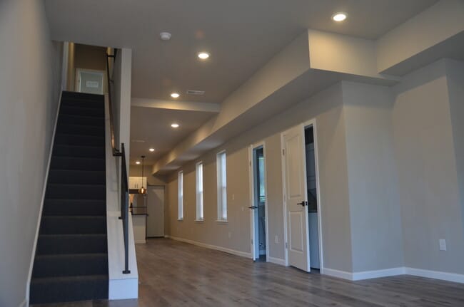 Building Photo - 1624 N 27th St
