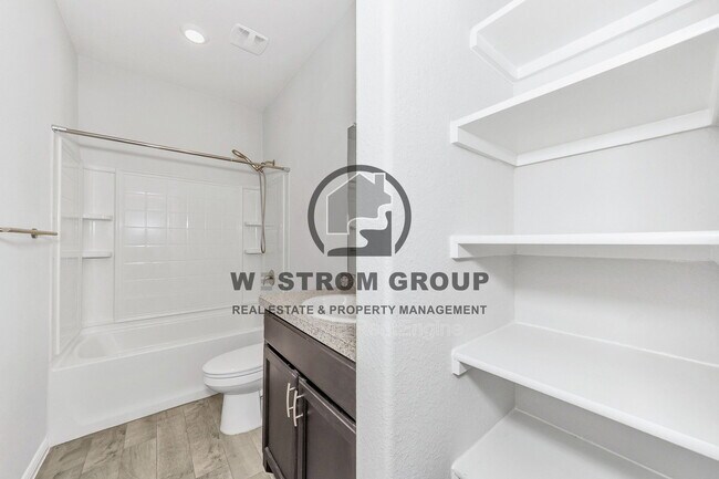 Building Photo - 9209 Leveret Ln