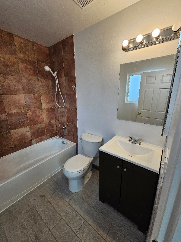 Building Photo - 5070 S Park Ave