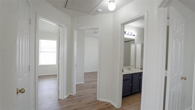 Building Photo - 3124 Creekside Dr