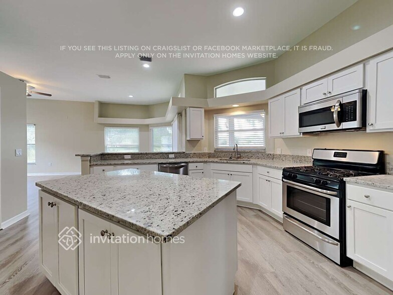 Building Photo - 874 Shoshone Ln